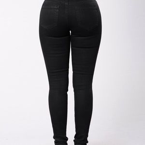 Fashion Nova jeans- black